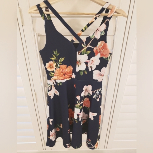 Dorothy Perkins dress size 4 - Picture 2 of 4